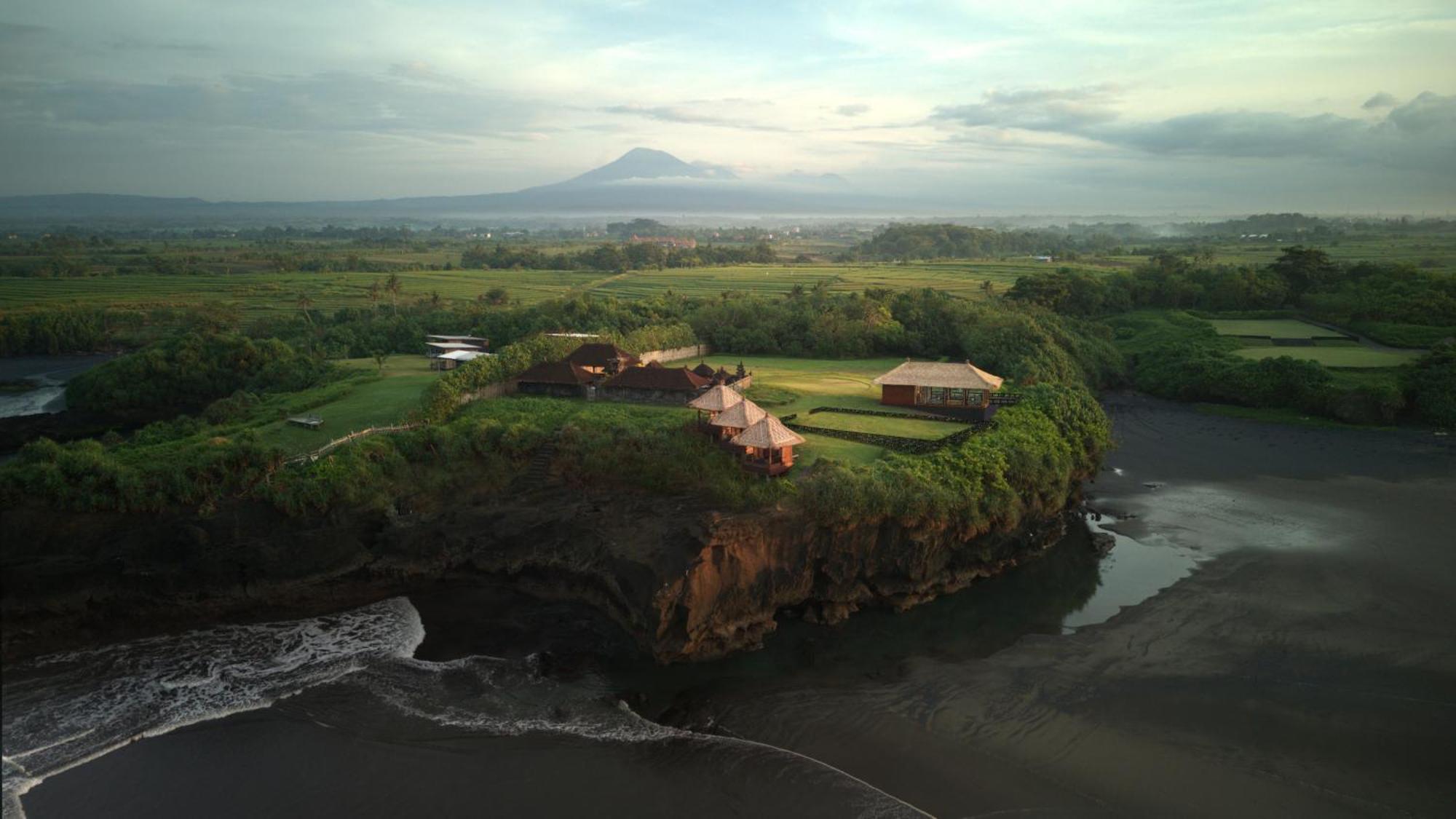 Soori Bali Villa Selemadeg Екстериор снимка